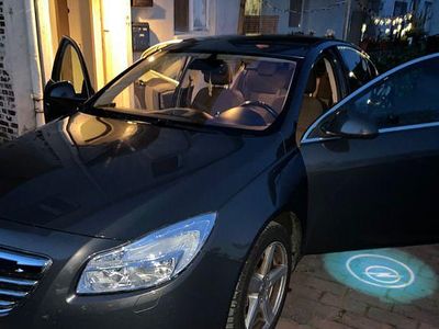 Gebraucht Opel Insignia Edition 131 PS (96 kW) 2013 Grau Limousine