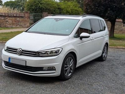Gebraucht VW Touran Highline 150 PS (110 kW) 2016 Weiß Van / Kleinbus