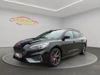 Usado Ford Focus ST 280 CV (205 kW) 2021 Negro Berlina