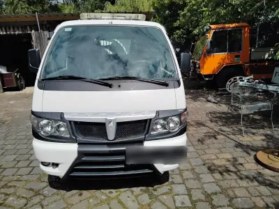Gebraucht Piaggio Porter 70 PS (51 kW) 2011 Weiß