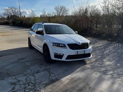 Gebraucht Skoda Octavia RS 220 PS (161 kW) 2012 Weiß Kombi