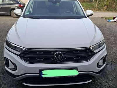 Gebraucht VW T-Roc Life 110 PS (80 kW) 2023 Weiß SUV
