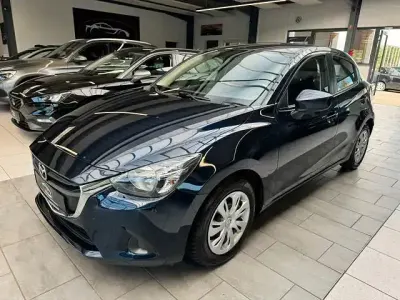 Gebraucht Mazda 2 Center-Line 135 PS (99 kW) 2015 Blau Limousine