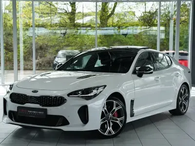 Usata Kia Stinger GT 370 CV (272 kW) 2019 Bianco Utilitaria