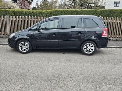 Usata Opel Zafira Family 125 CV (91 kW) 2012 Nero Monovolume