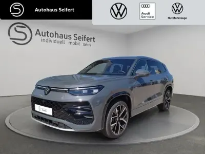 Używany VW Tayron R-line 265 KM (194 kW) 2026 Szary SUV