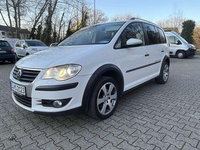 VW Touran Cross