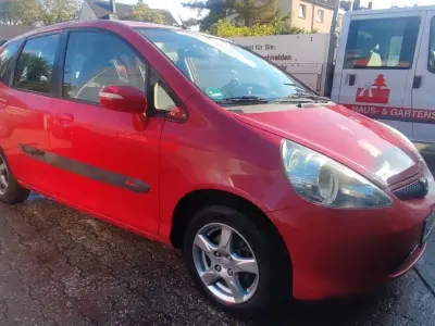 Gebraucht Honda Jazz ES 83 PS (61 kW) 2005 Rot Kleinwagen