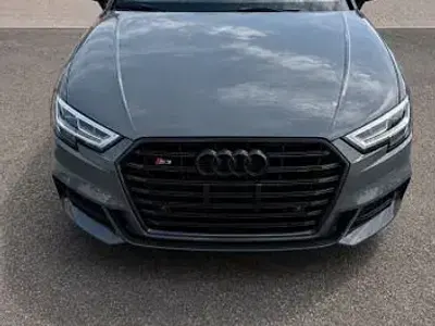 Gebraucht Audi S3 Sport 310 PS (228 kW) 2018 Grau Limousine