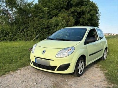 Second-hand Renault Twingo 58 CP (42 kW) 2009 Verde Hatchback