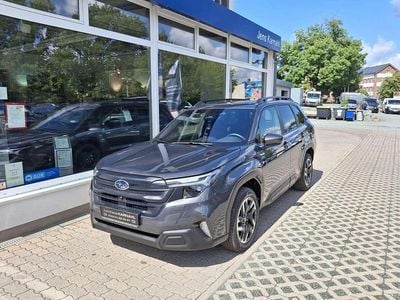 Neu Subaru Forester Exclusive+ 136 PS (100 kW) 2025 Magnetite gray SUV