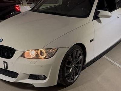 Usata BMW 320 Shadowline 170 CV (125 kW) 2008 Bianco Coupé