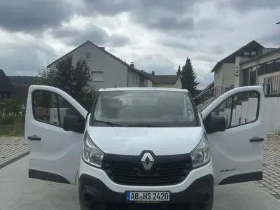 Gebraucht Renault Trafic Komfort 120 PS (88 kW) 2015 Van / Kleinbus