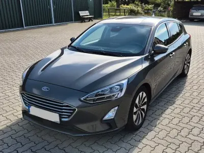 Gebraucht Ford Focus Cool & Connect 125 PS (91 kW) 2019 Grau Limousine