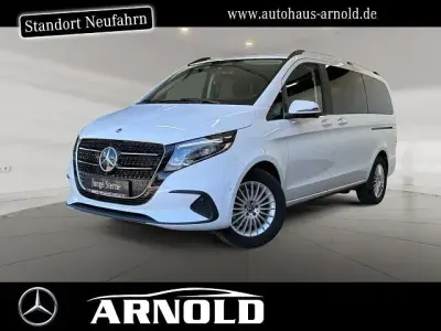 Gebraucht Mercedes V250 Style 190 PS (139 kW) 2025 Weiß Van / Kleinbus