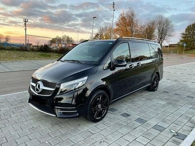 Usata Mercedes V300 AMG line 239 CV (175 kW) 2022 Nero Monovolume