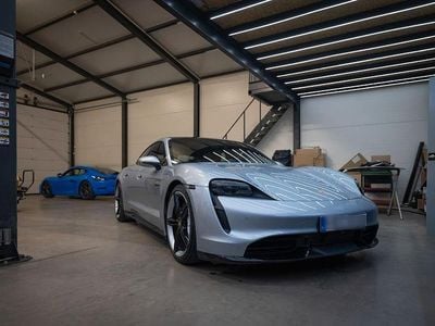 Silber Gebraucht 2020 Porsche Taycan Turbo Limousine | 79.000 € (Fairer Preis)