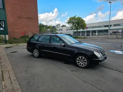 Brugt Mercedes E220 150 HK (110 kW) 2004 Sort Stationcar