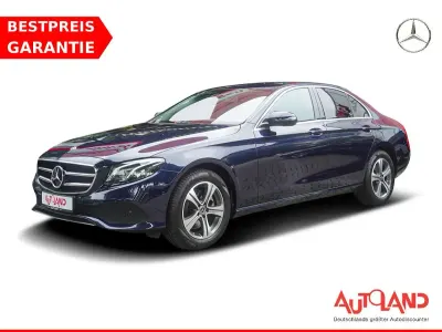 Gebraucht Mercedes E200 Avantgarde 211 PS (155 kW) 2020 Blau Limousine