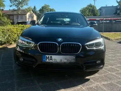 Gebraucht BMW 116 Sport Line 116 PS (85 kW) 2019 Schwarz Kleinwagen