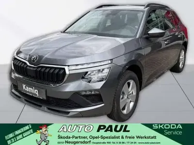 Neu Skoda Kamiq Selection 116 PS (85 kW) 2026 Graphitegrau metallic SUV