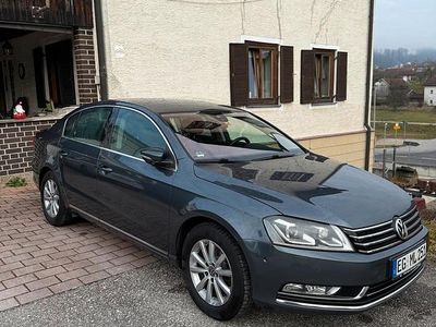 Grau Gebraucht 2014 VW Passat Limousine | 9.500 € (Fairer Preis)