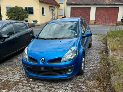 Gebraucht Renault Clio II 82 PS (60 kW) 2006 Blau Limousine