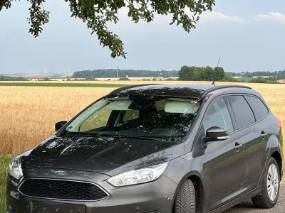Gebraucht Ford Focus Trend 120 PS (88 kW) 2016 Grau Kombi