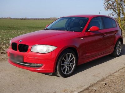 Gebraucht BMW 116 122 PS (89 kW) 2009 Rot Kleinwagen