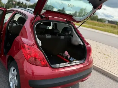 Gebraucht Peugeot 207 73 PS (53 kW) 2008 Rot Kombi