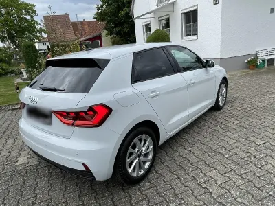Gebraucht Audi A1 Sportback Advanced 95 PS (69 kW) 2025 Weiß Kleinwagen
