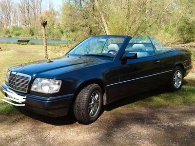 Mercedes E200