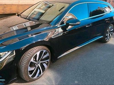 Second-hand VW Arteon 190 CP (139 kW) 2022 Negru Break