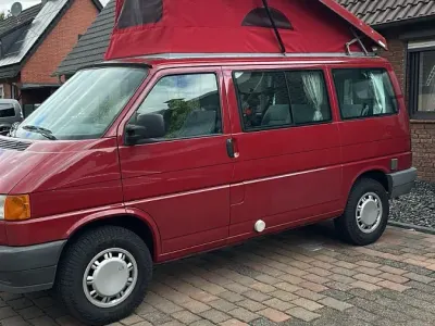 Używany VW T4 68 KM (50 kW) 1995 Czerwony Van