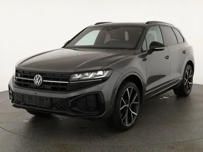 Używany VW Touareg R-line 286 KM (210 kW) 2025 Szary SUV