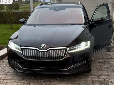 Braun Gebraucht 2020 Skoda Superb LAURIN & KLEMENT Kombi | 22.900 € (Teuer)