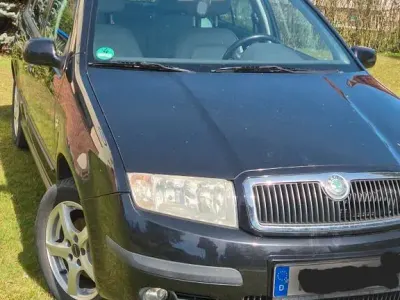 Używany Skoda Fabia Celebration 75 KM (55 kW) 2007 Czarny Sedan/Limuzyna