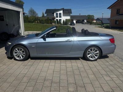 Usata BMW 330 Cabriolet Sport Line 245 CV (180 kW) 2010 Blu Cabrio