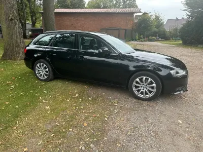 Gebraucht Audi A4 150 PS (110 kW) 2015 Schwarz Kombi