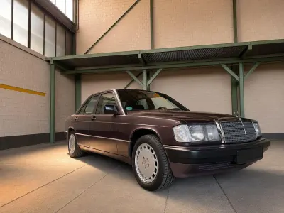 Gebraucht Mercedes 190 109 PS (80 kW) 1993 Braun Limousine