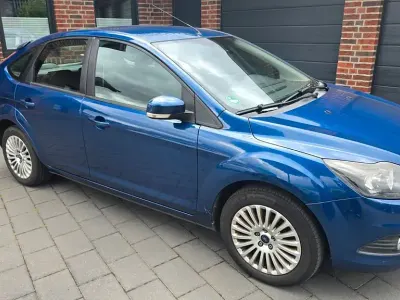 Gebraucht Ford Focus 101 PS (74 kW) 2008 Blau Limousine