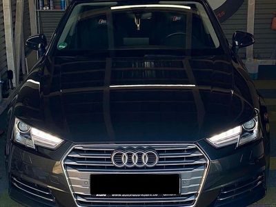 Gebraucht Audi A4 Design 150 PS (110 kW) 2018 Andere farben Kombi