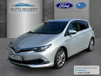 Gebraucht Toyota Auris Hybrid Executive 136 PS (100 kW) 2016 Silber Limousine
