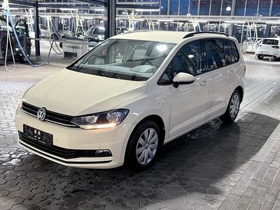 Beige Gebraucht 2018 VW Touran R-line Van / Kleinbus | 5.400 € (Guter Preis)