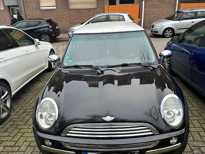 Used Mini ONE 90 HP (66 kW) 2003 Black Hatchback