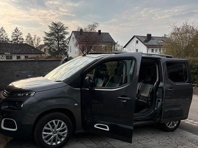 Gebraucht Citroën Berlingo 131 PS (96 kW) 2020 Grau Van / Kleinbus