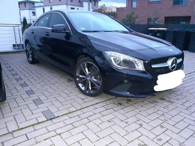 Gebraucht Mercedes CLA180 122 PS (89 kW) 2016 Schwarz Limousine