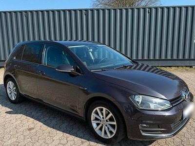 Second-hand VW Golf VII LOUNGE 110 CP (80 kW) 2015 Gri Berlinǎ