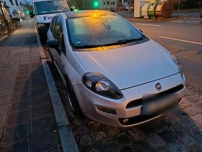 Gebraucht Fiat Punto 68 PS (50 kW) 2013 Grau Kleinwagen