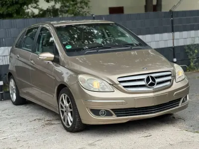 Gebraucht Mercedes B200 Elegance 136 PS (100 kW) 2005 Bronze Van / Kleinbus